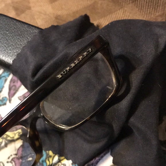 Glasses - Picture 3 of 3